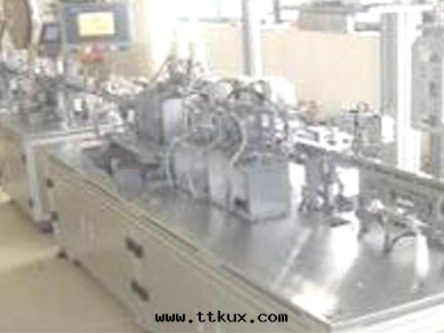 連(lián)接器裝(zhuāng)配